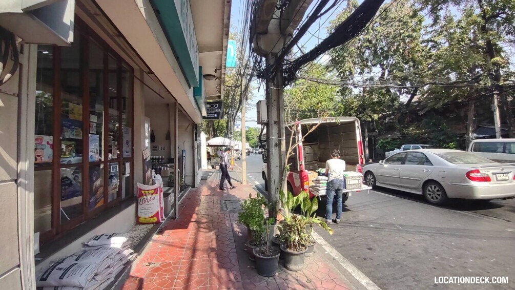 Pordee Pharmacy - Bangkok, Thailand Filming Location