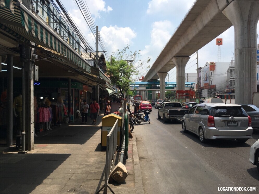 Yingcharoen Market - Bangkok, Thailand Filming Location