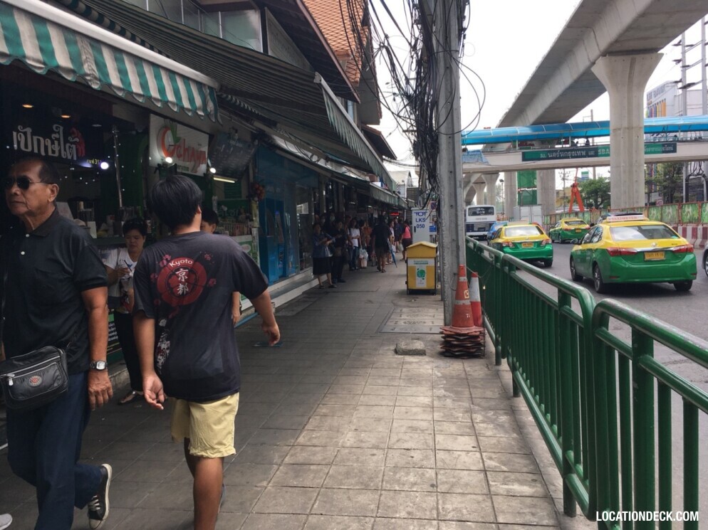 Yingcharoen Market - Bangkok, Thailand Filming Location