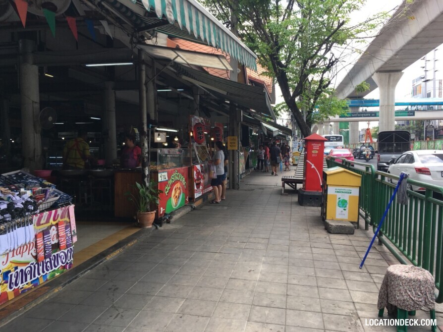 Yingcharoen Market - Bangkok, Thailand Filming Location
