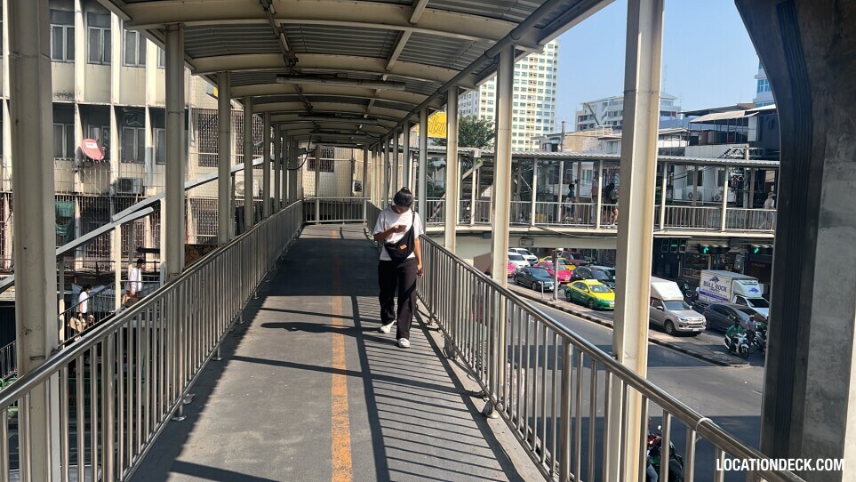 Saphan Khwai Intersection Bridge - Bangkok, Thailand Filming Location