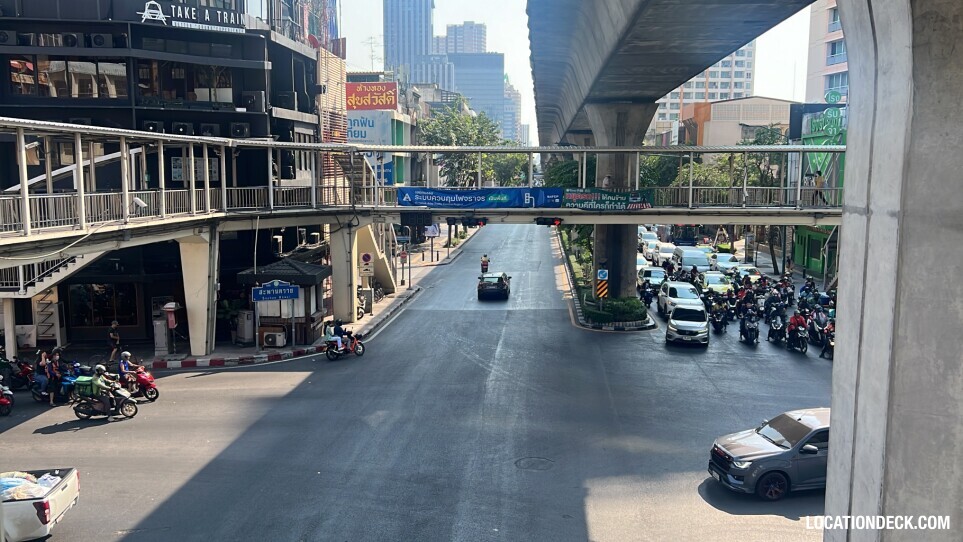 Saphan Khwai Intersection Bridge - Bangkok, Thailand Filming Location