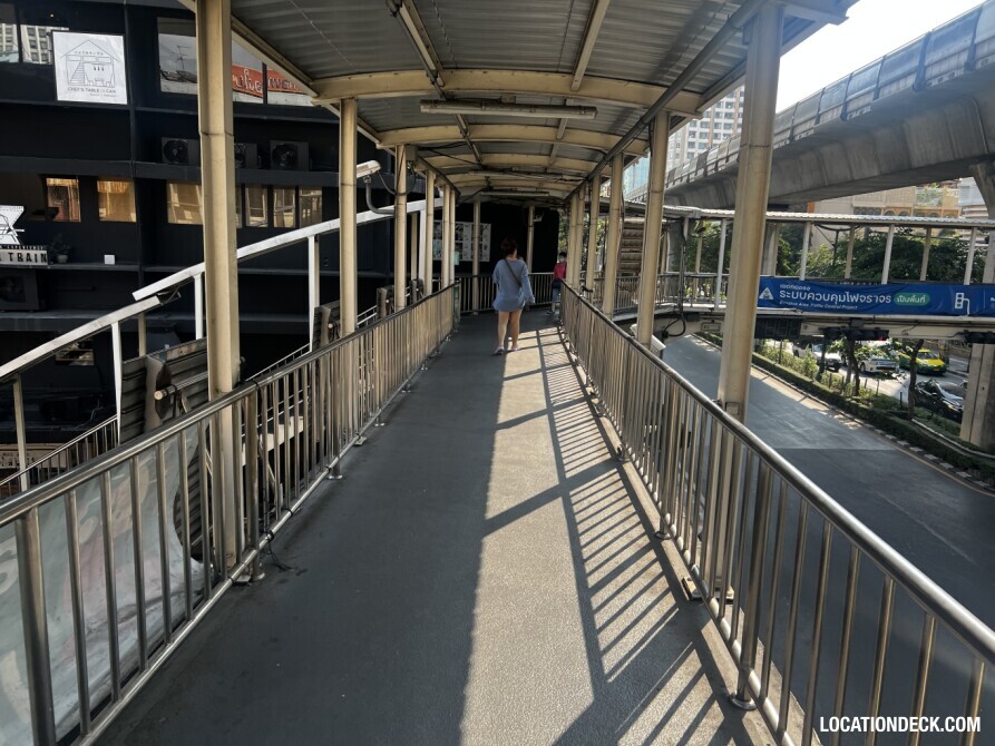 Saphan Khwai Intersection Bridge - Bangkok, Thailand Filming Location