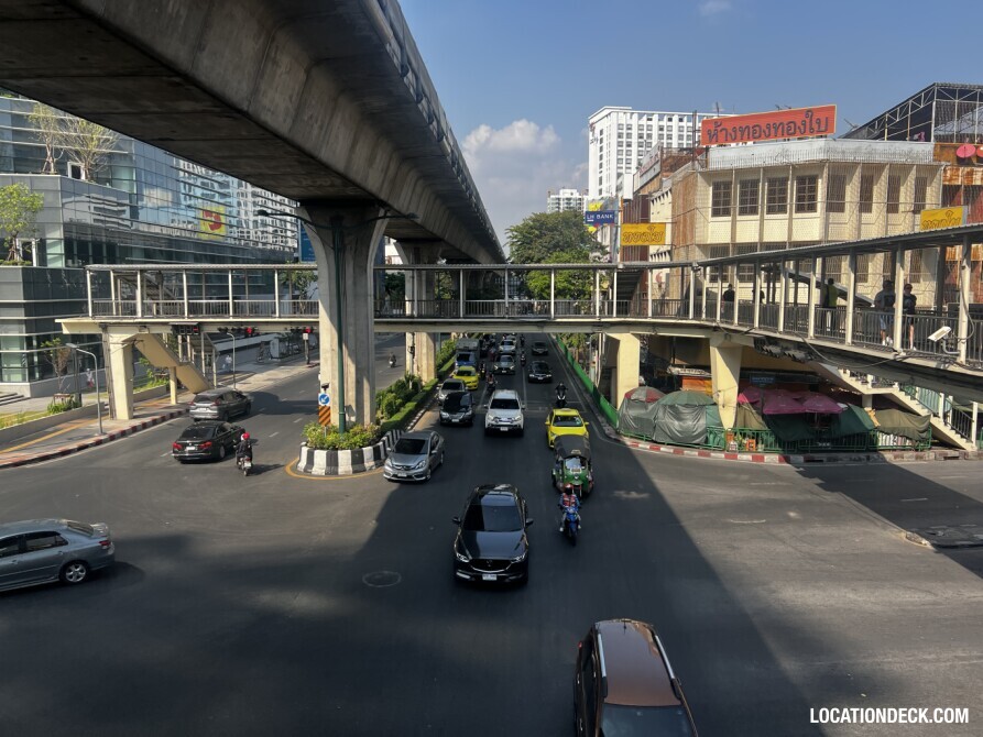 Saphan Khwai Intersection Bridge - Bangkok, Thailand Filming Location