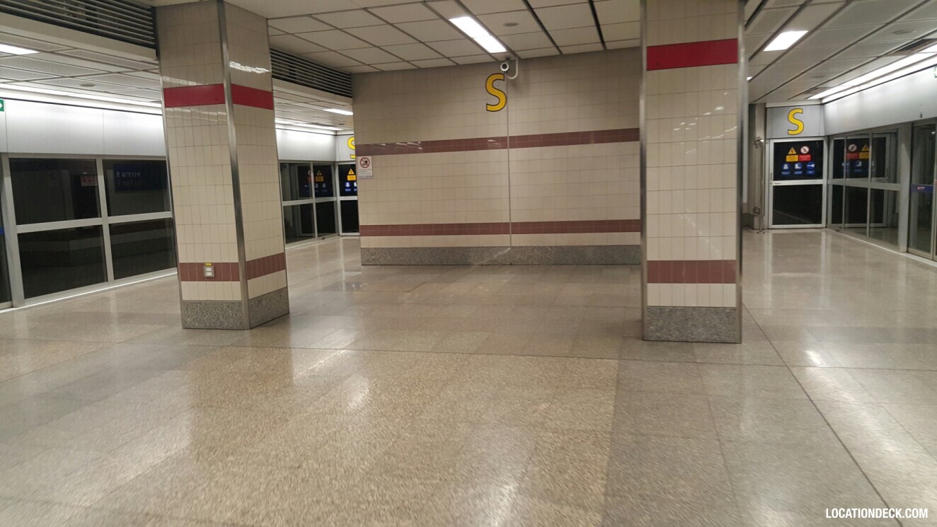 BTS Bang Wa - Bangkok, Thailand Filming Location