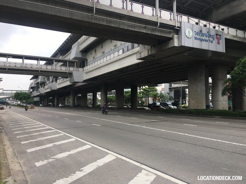 Road Under Thonburi BTS - Bangkok, Thailand Filming Location