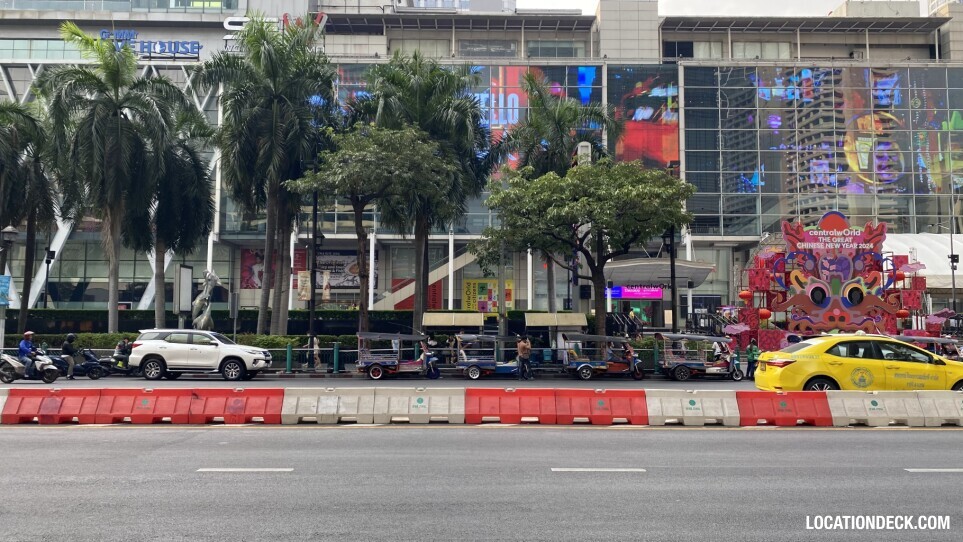 Siam Bridge between CentralWorld and Gaysorn - Bangkok, Thailand Filming Location