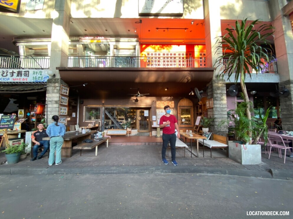 (un)Fashion Vintage Collection Cafe - Bangkok, Thailand Filming Location