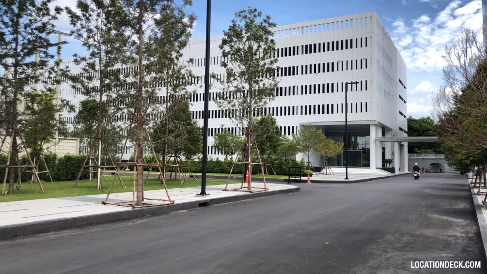 Kaset Nawamin Road - Bangkok, Thailand Filming Location