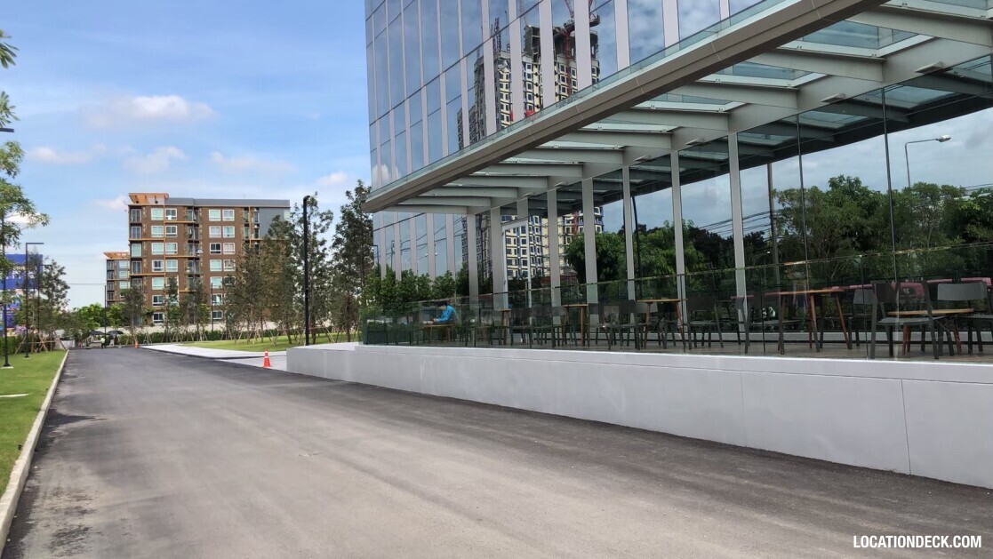 Kaset Nawamin Road - Bangkok, Thailand Filming Location