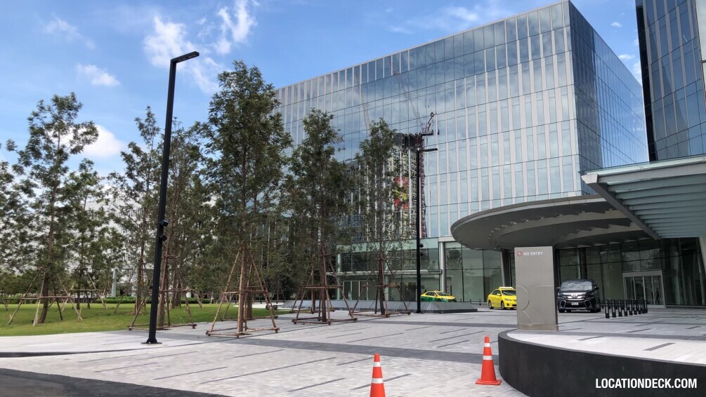 Kaset Nawamin Road - Bangkok, Thailand Filming Location