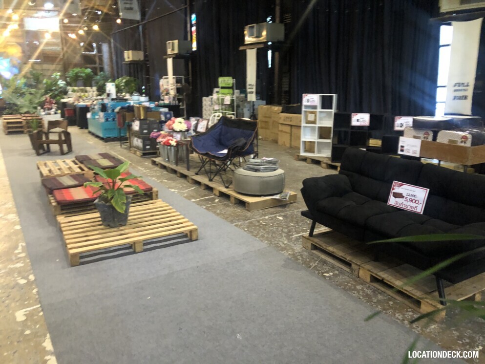 Chang Chui Night Market - Bangkok, Thailand Filming Location