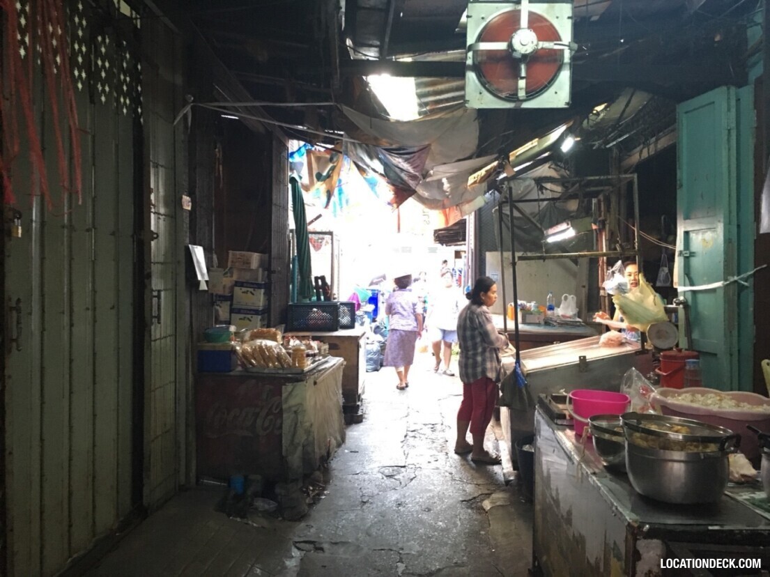 Alleyway in Phra Sumen Road - Bangkok, Thailand Filming Location