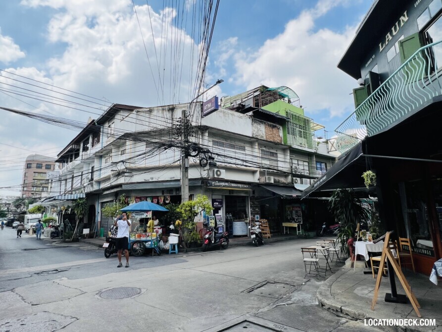 Soi Samsen - Bangkok, Thailand Filming Location