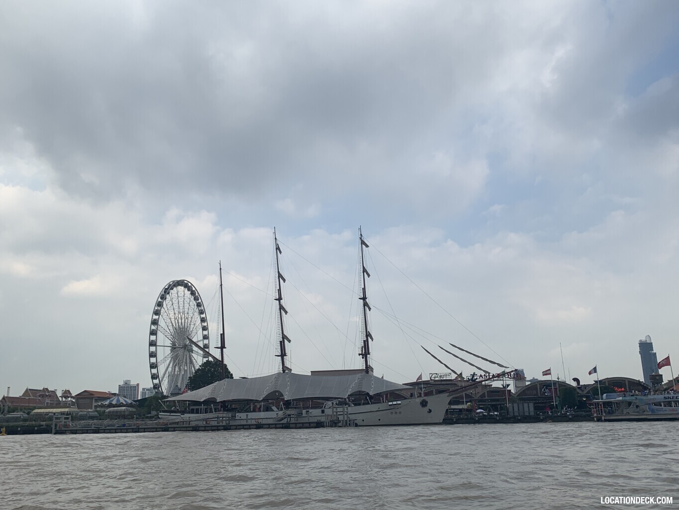 Saphan Yao Pier - Bangkok, Thailand Filming Location