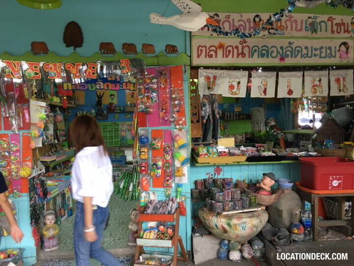 Klong Lad Mayom Floating Market - Bangkok, Thailand Filming Location