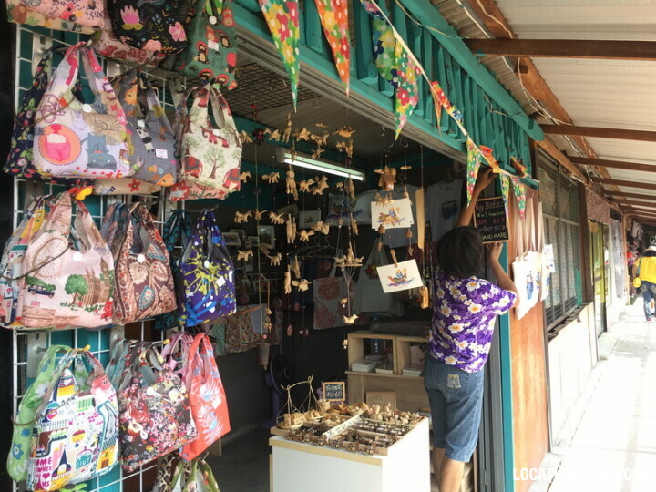Klong Lad Mayom Floating Market - Bangkok, Thailand Filming Location