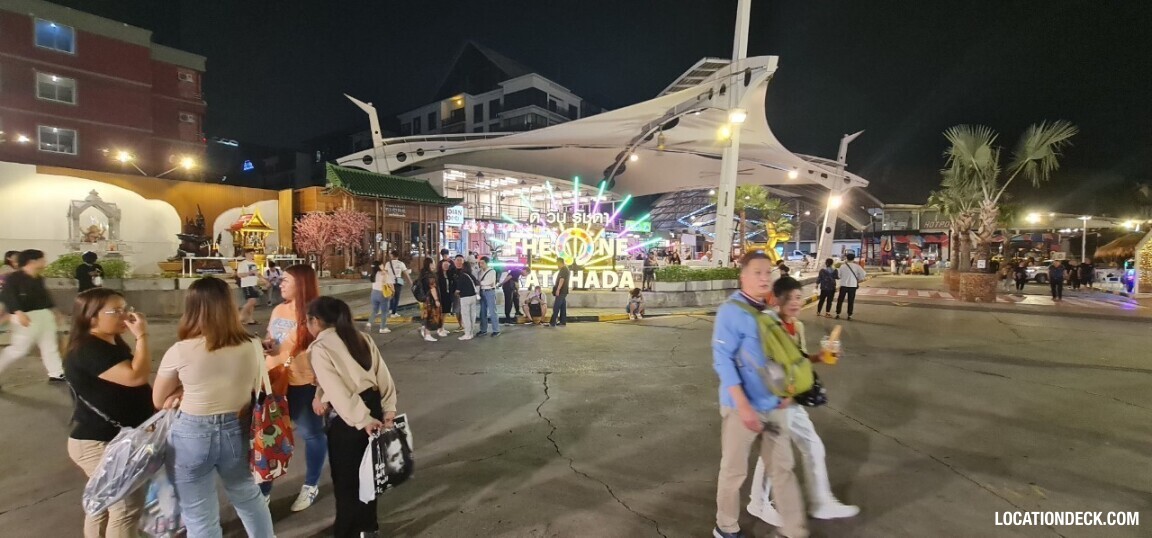 Dee One Ratchada Market - Bangkok, Thailand Filming Location