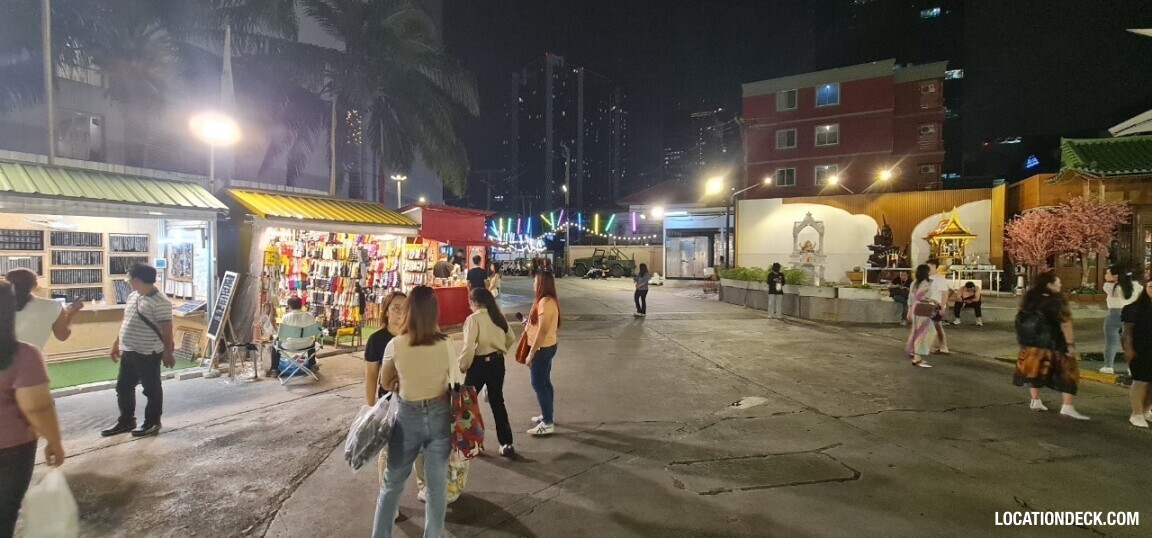 Dee One Ratchada Market - Bangkok, Thailand Filming Location