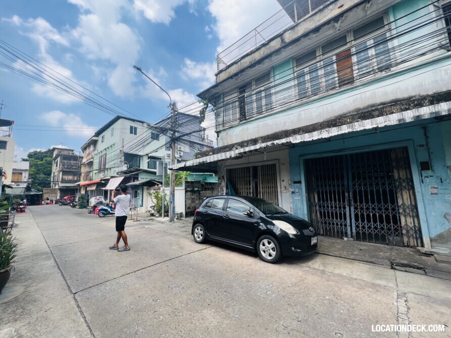 Soi Phra Sawat Street - Bangkok, Thailand Filming Location