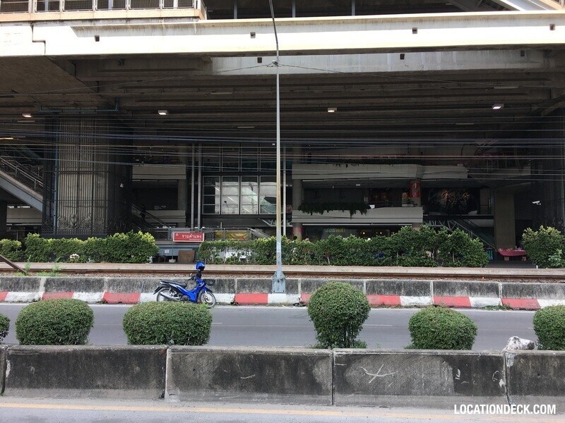 Road Next to Hua Mak ARL - Bangkok, Thailand Filming Location