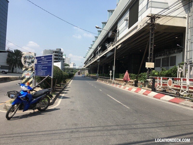 Road Next to Hua Mak ARL - Bangkok, Thailand Filming Location