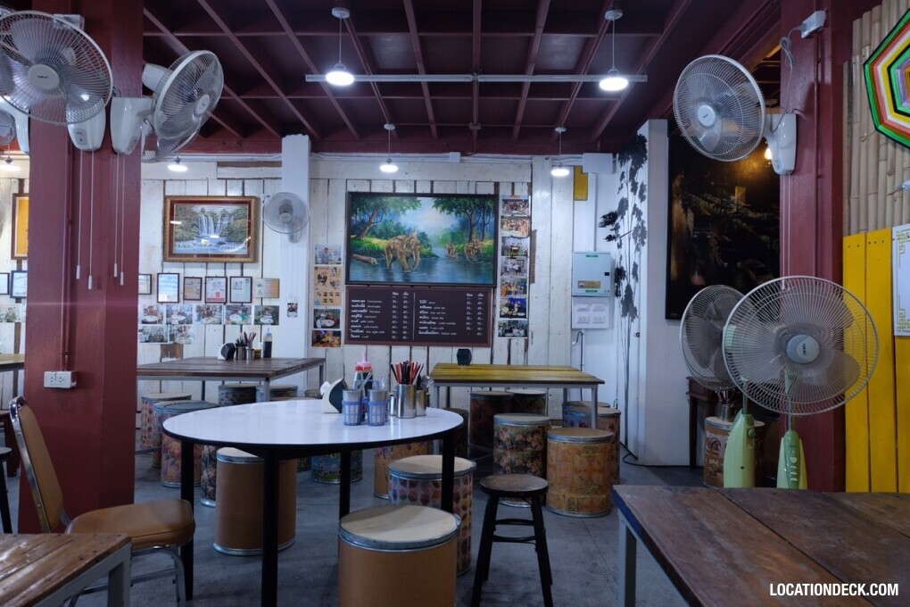 Sri Lueng Pochana Chicken Rice - Bangkok, Thailand Filming Location