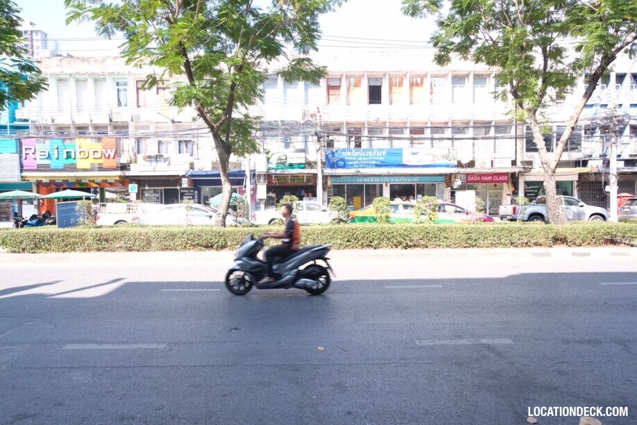 Sri Lueng Pochana Chicken Rice - Bangkok, Thailand Filming Location