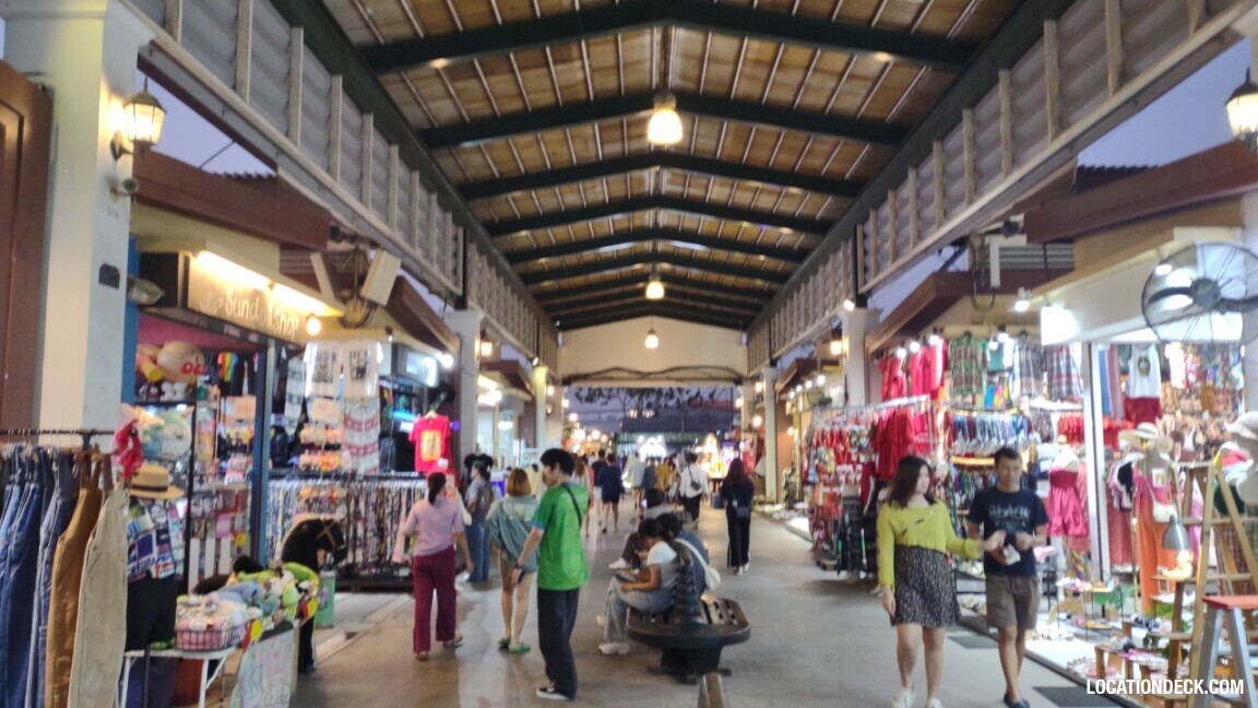 Srinakarin Train Market - Bangkok, Thailand Filming Location