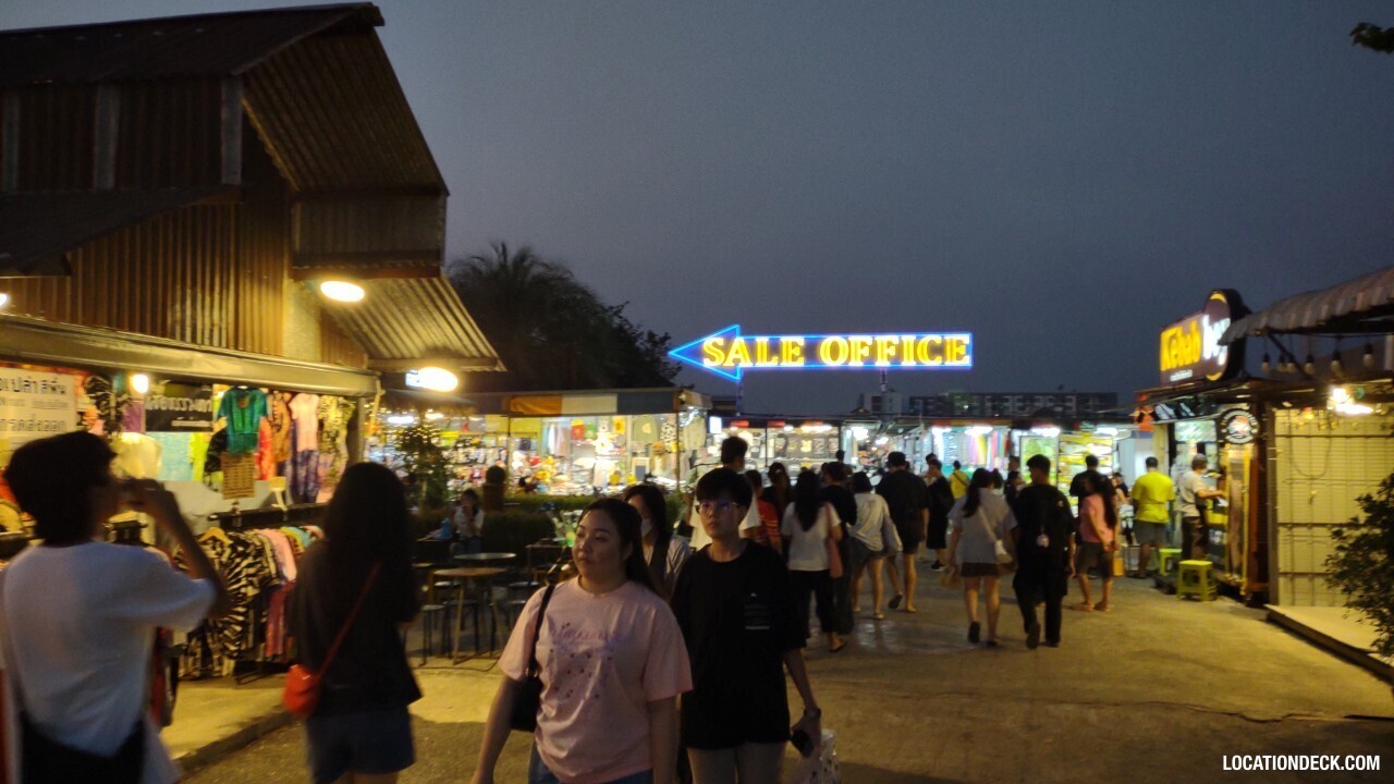 Srinakarin Train Market - Bangkok, Thailand Filming Location