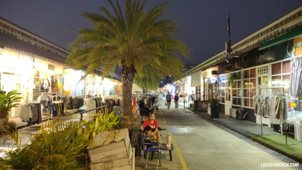 Srinakarin Train Market - Bangkok, Thailand Filming Location