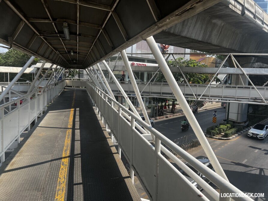 Phaya Thai Ari 3 Bridge - Bangkok, Thailand Filming Location