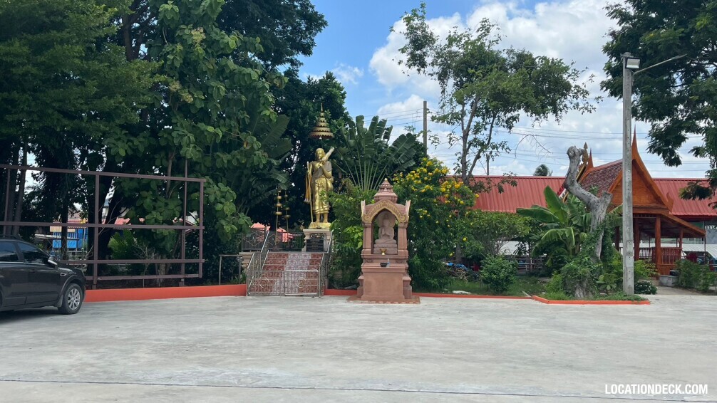 Wat Intharawihan Temple - Bangkok, Thailand Filming Location