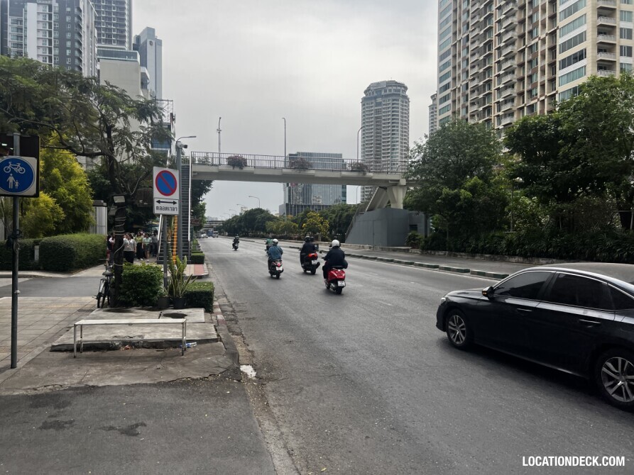 Chong  Nonsri Canal Park - Bangkok, Thailand Filming Location