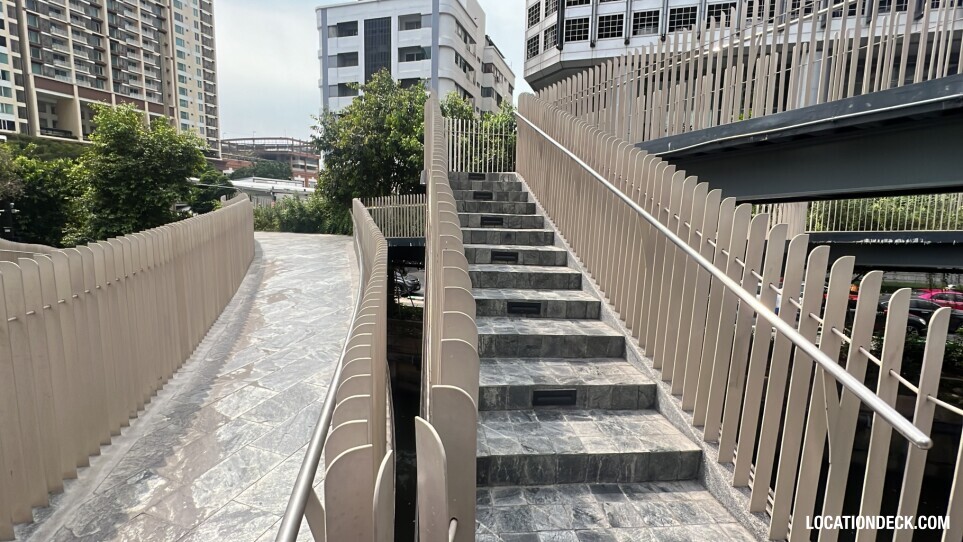 Chong  Nonsri Canal Park - Bangkok, Thailand Filming Location