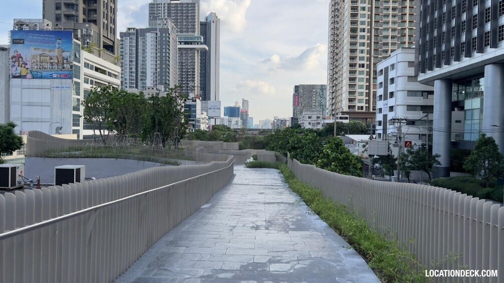 Chong  Nonsri Canal Park - Bangkok, Thailand Filming Location