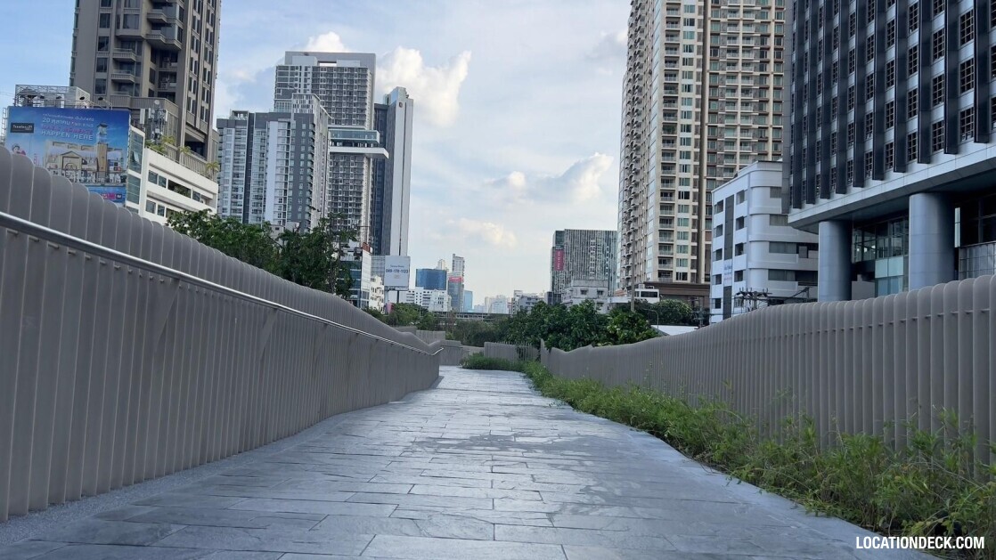 Chong  Nonsri Canal Park - Bangkok, Thailand Filming Location