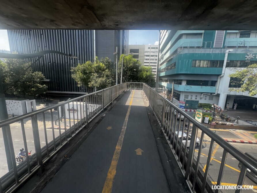Victory Monument Ari 2 Bridge - Bangkok, Thailand Filming Location