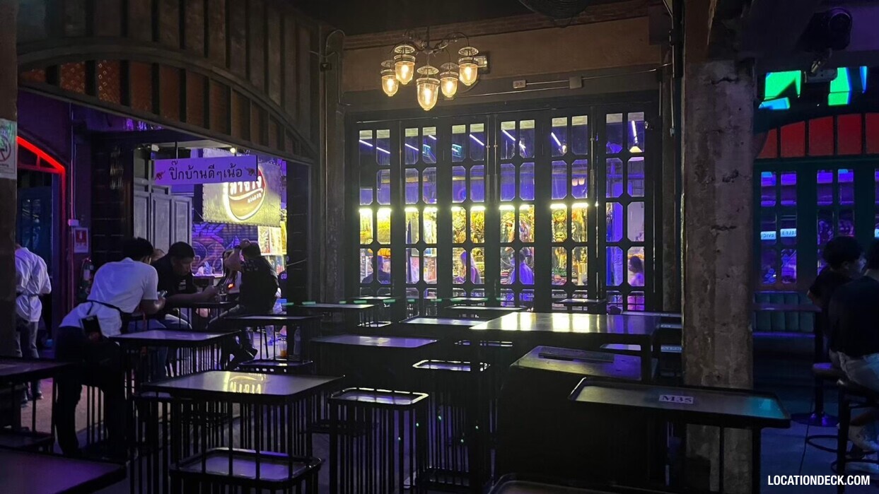 Tha Chang Club - Bangkok, Thailand Filming Location