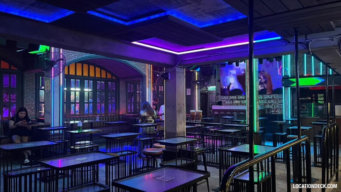 Tha Chang Club - Bangkok, Thailand Filming Location