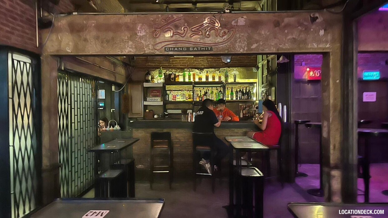 Tha Chang Club - Bangkok, Thailand Filming Location