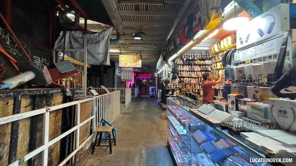 Tha Chang Club - Bangkok, Thailand Filming Location