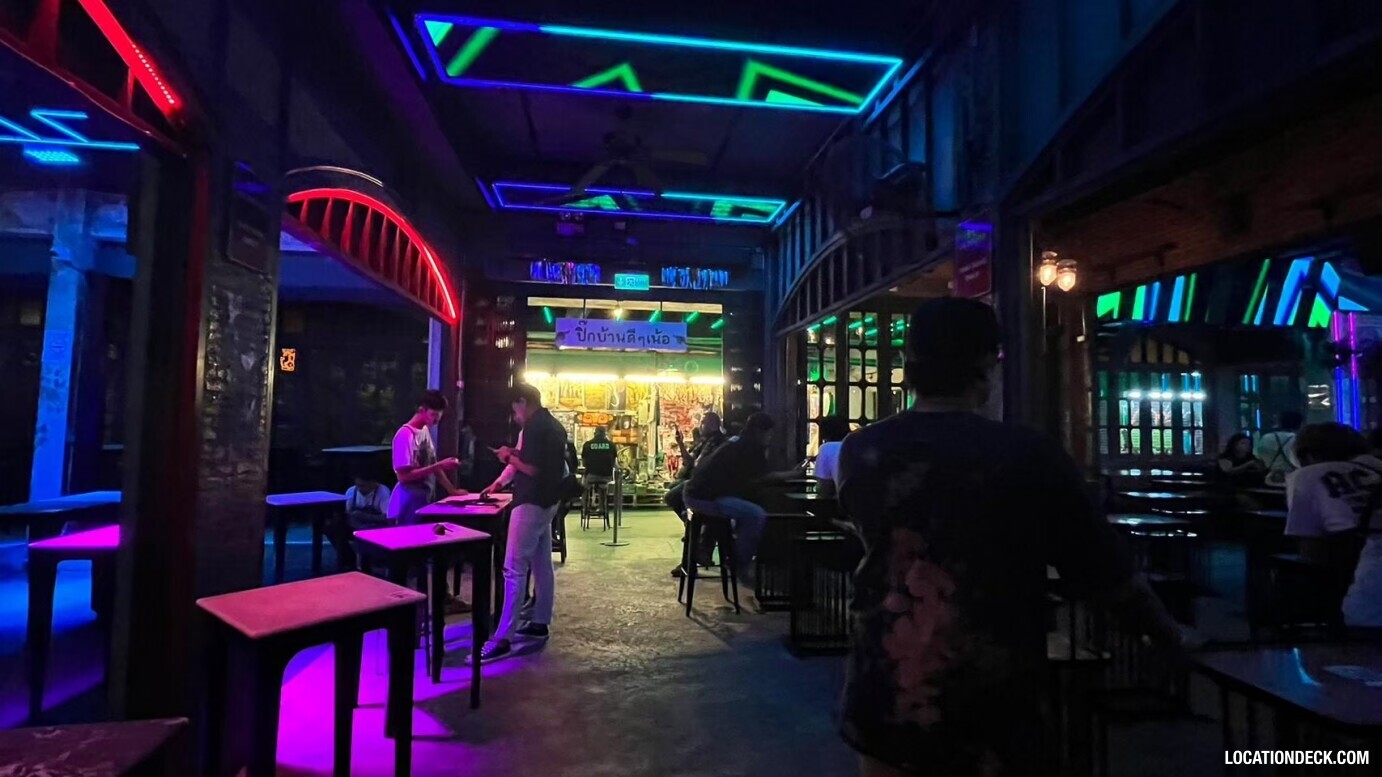 Tha Chang Club - Bangkok, Thailand Filming Location