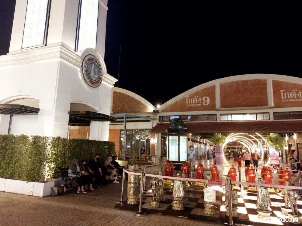 Asiatique Night Market - Bangkok, Thailand Filming Location