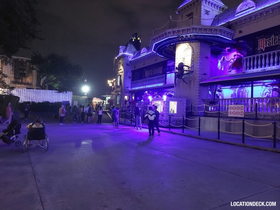 Asiatique Night Market - Bangkok, Thailand Filming Location