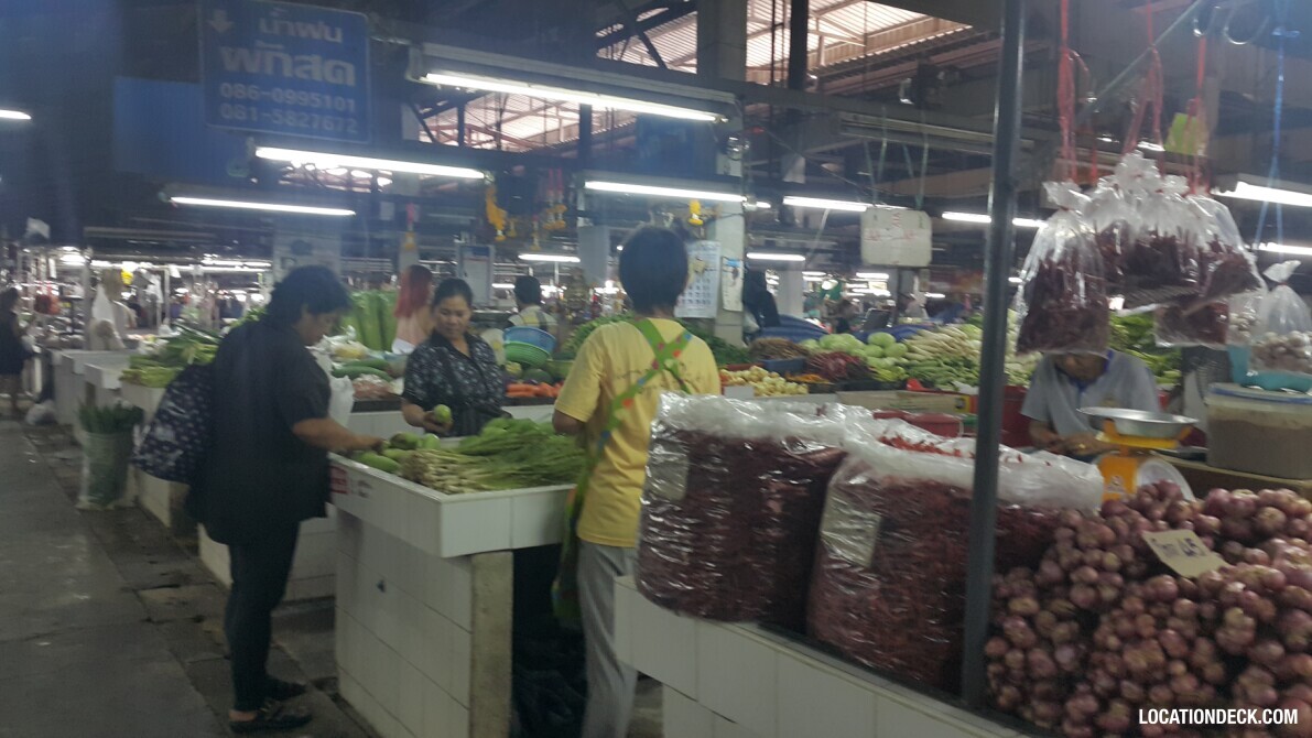 Kosum Ruam Chai Market - Bangkok, Thailand Filming Location