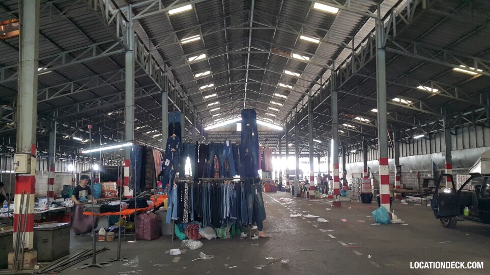 Kosum Ruam Chai Market - Bangkok, Thailand Filming Location